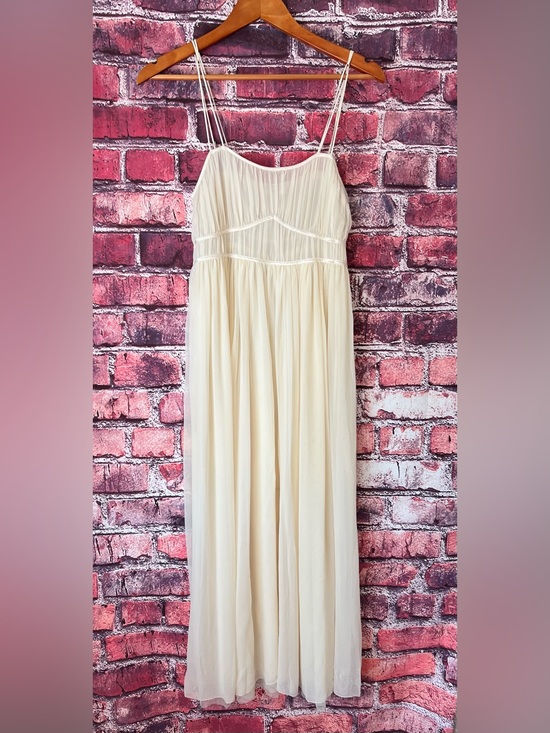 Vera Wang Dresses & Skirts - VTG Vera Wang Luxe 100% Silk Pleated Chiffon Maxi Dress Cream White